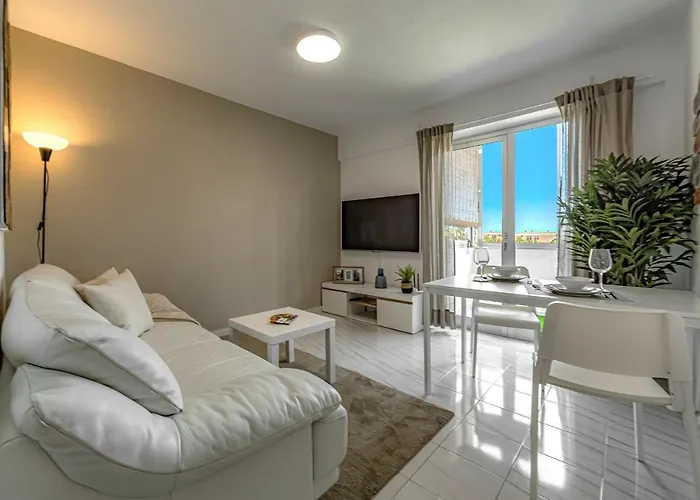 Vista Al Mar Y Mirador 1